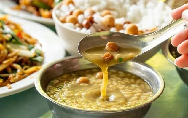 Gongcheng oil tea, a savory Guilin food