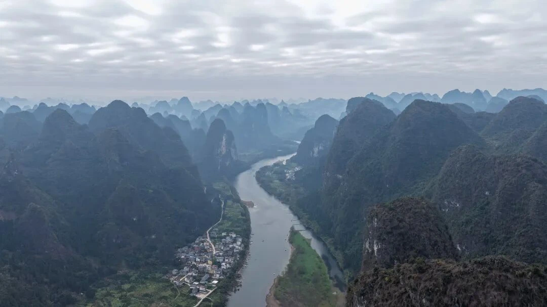 Best time to visit Guilin misty karst peaks in spring