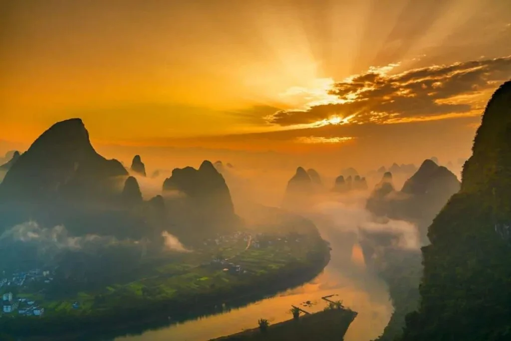 Xianggong Hill sunrise over the Li River karst bend